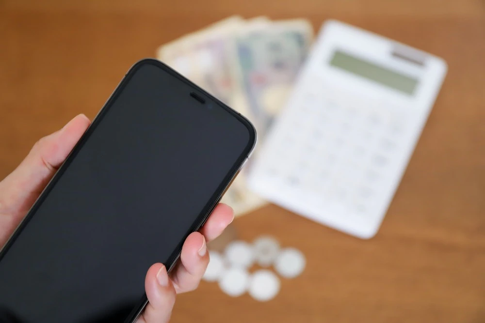スマホとお金、電卓